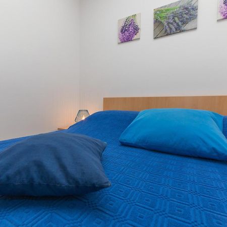 Apartments Lux Bol Eksteriør bilde