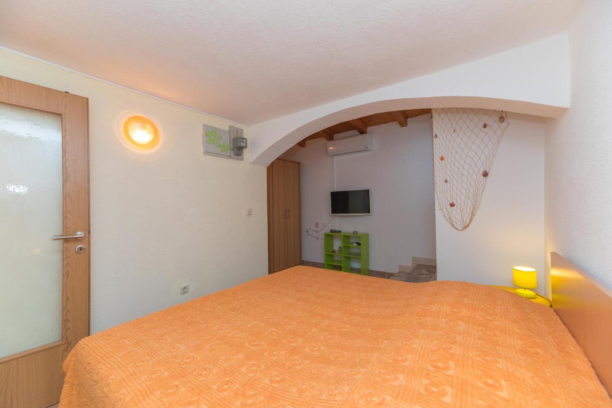 Apartments Lux Bol Eksteriør bilde